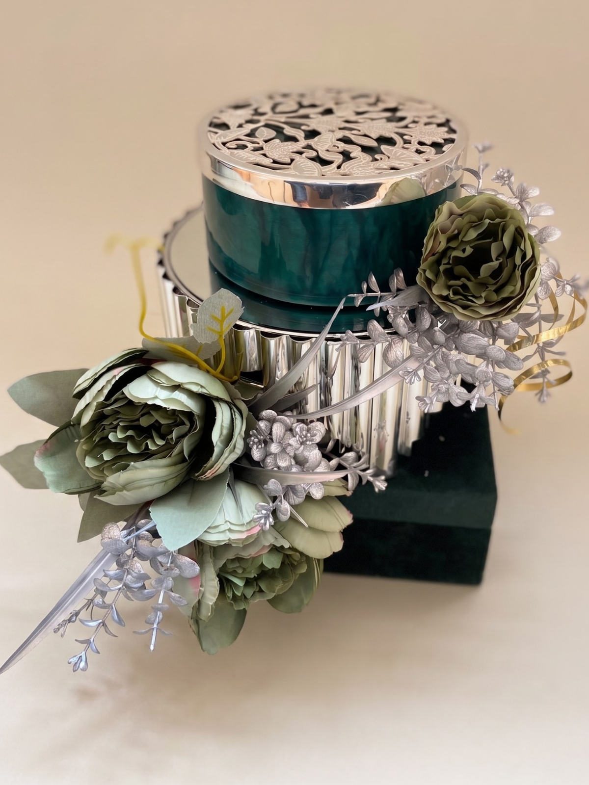 EMERALD LUXE HAMPER