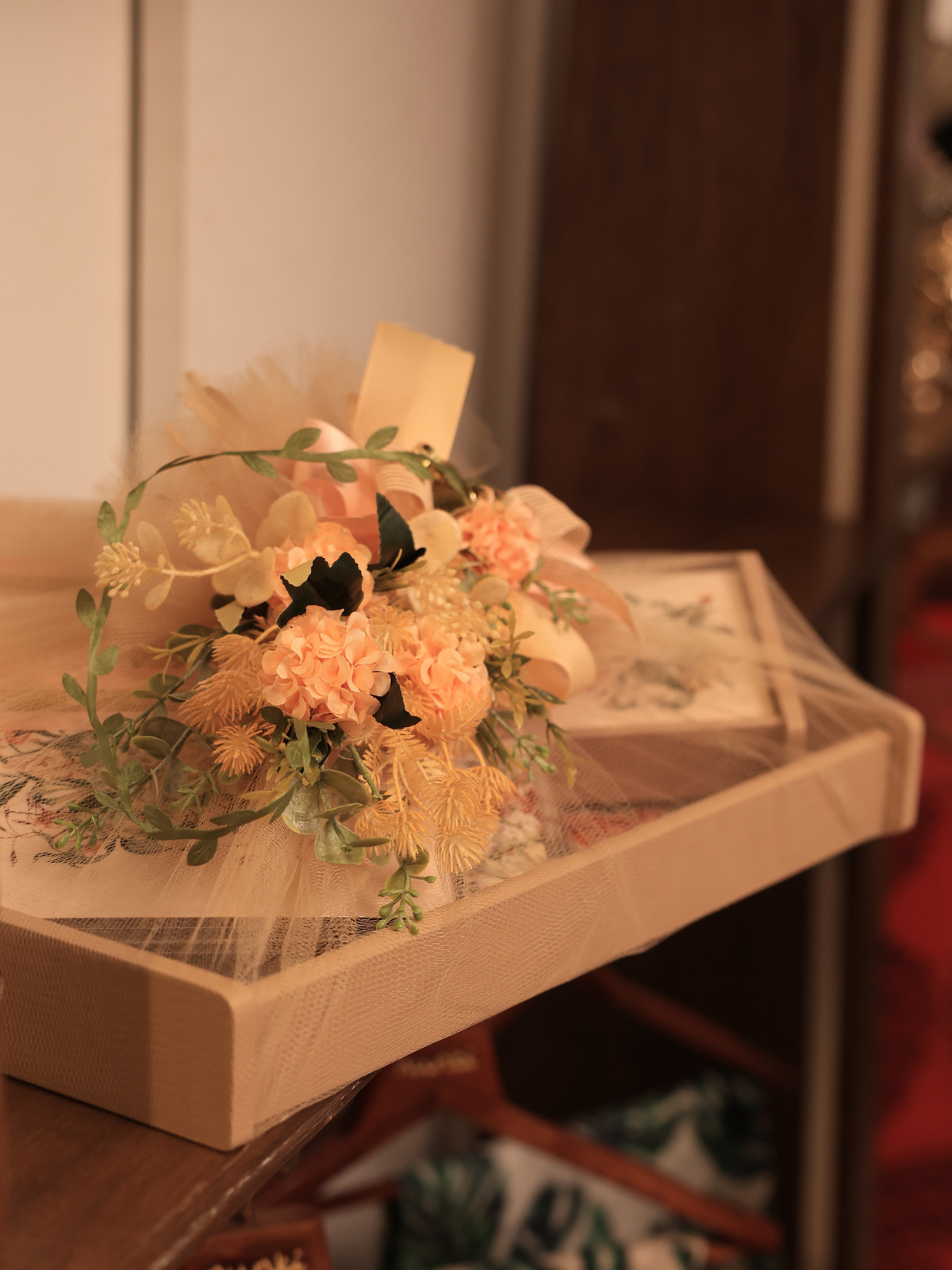 FLORAL SERENADE HAMPER