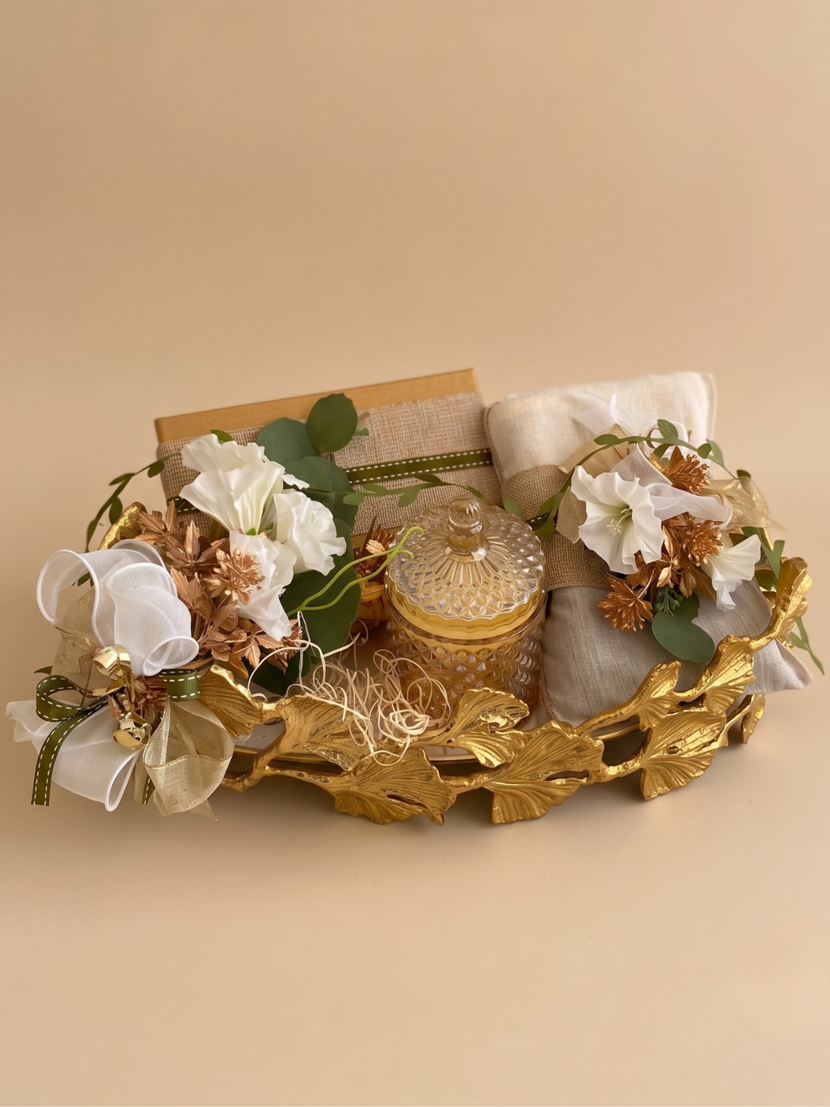 GOLDEN CASCADE HAMPER