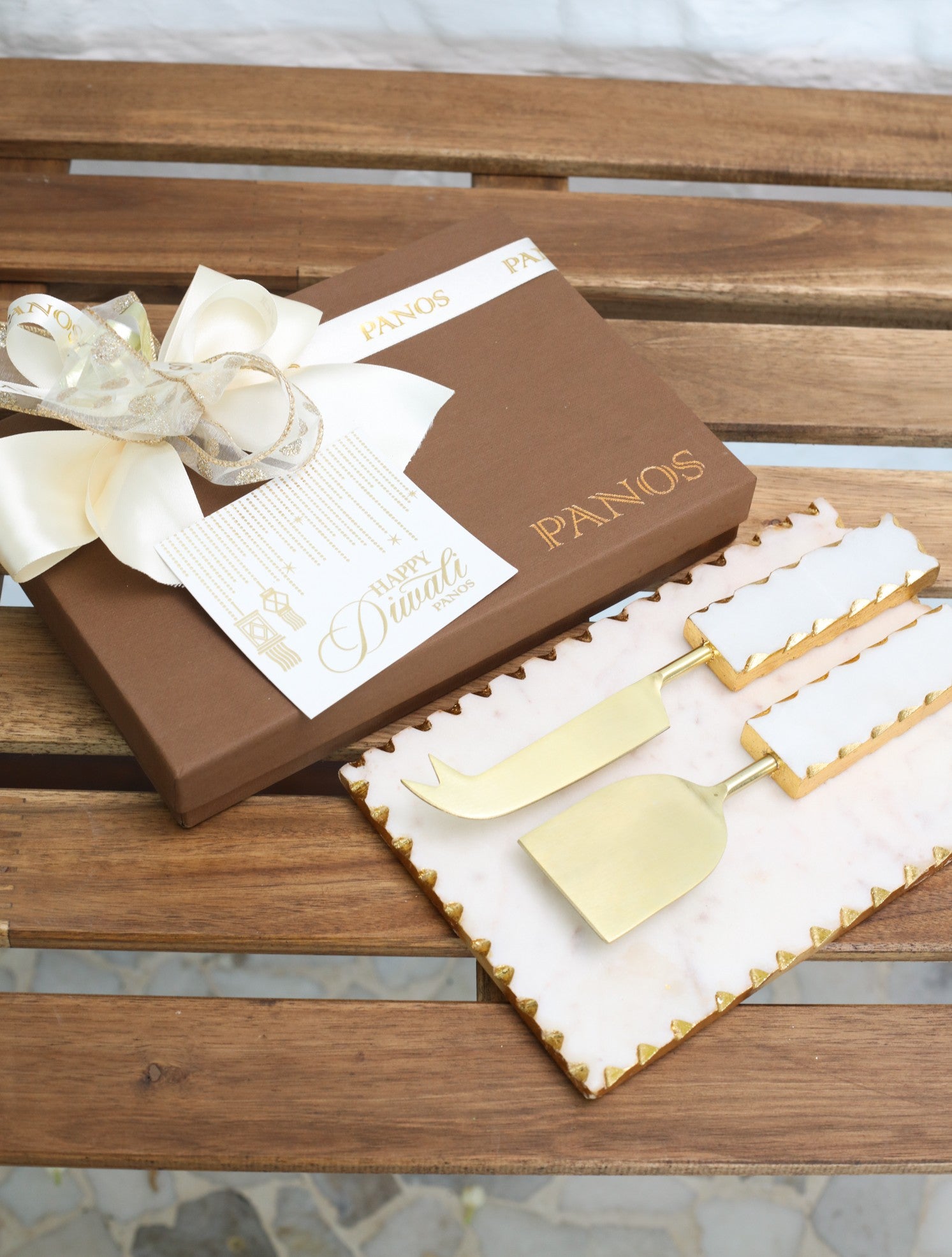 VINTAGE VALLEY HAMPER 1